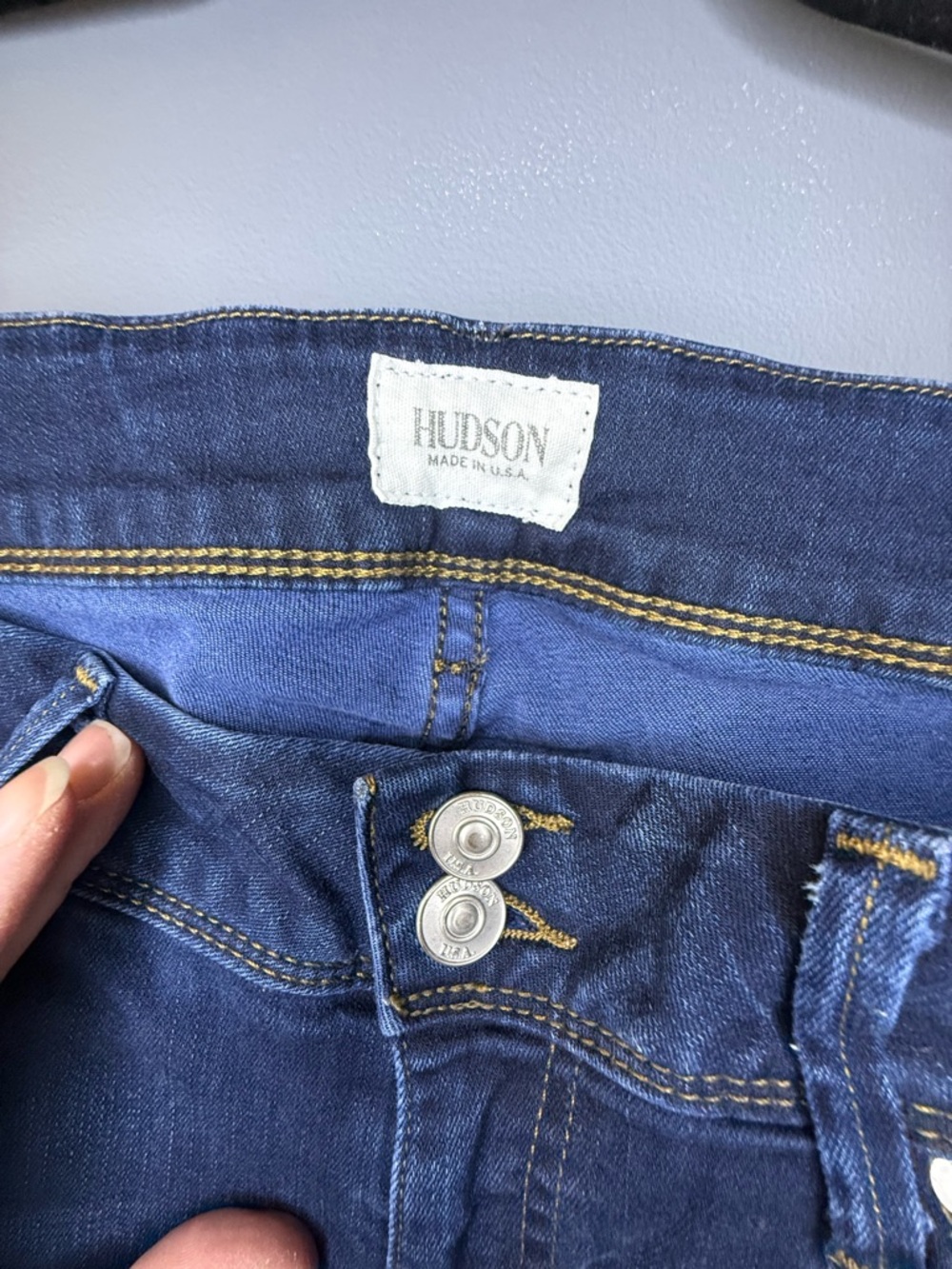 Vintage Hudson Jeans “Beth Babyboot” Dark Indigo Bootcut with Subtle Whiskering - Picture 3 of 7